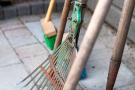 Cleaning up your garden tools